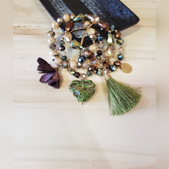 Gold Plated Agate Beaded Artisanal Stretchable Bracelets 3 Colors Options! - Picture 2 of 6